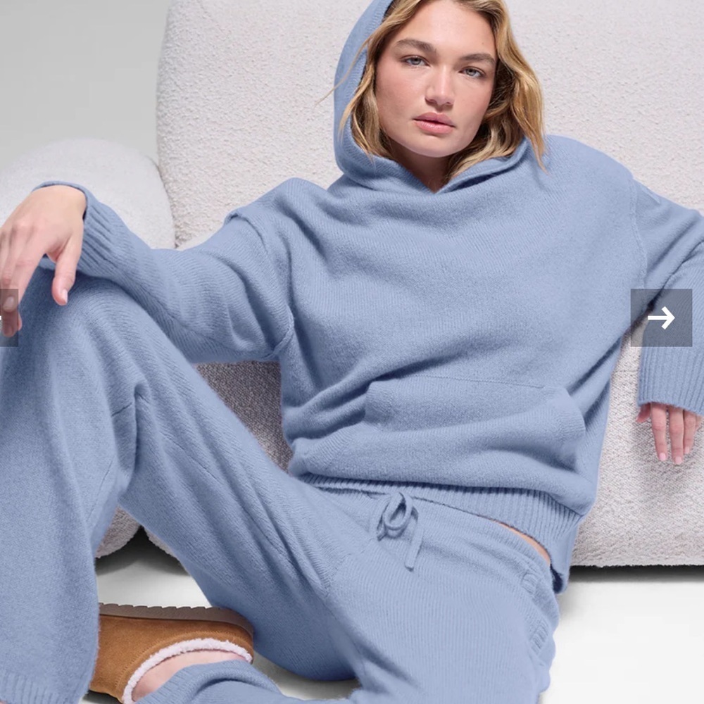 ALO Yoga Wool Cashmere New Class Hoodie Medium Limited: Winter Frost NWT